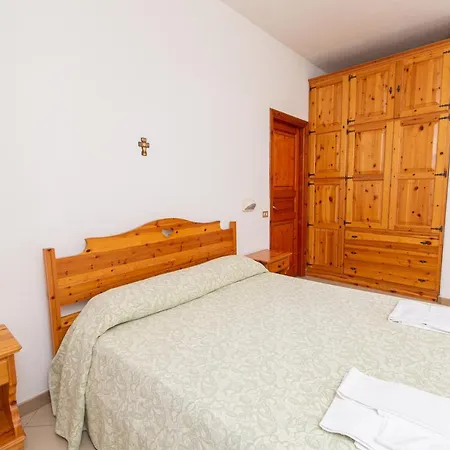 Aparthotel Tina