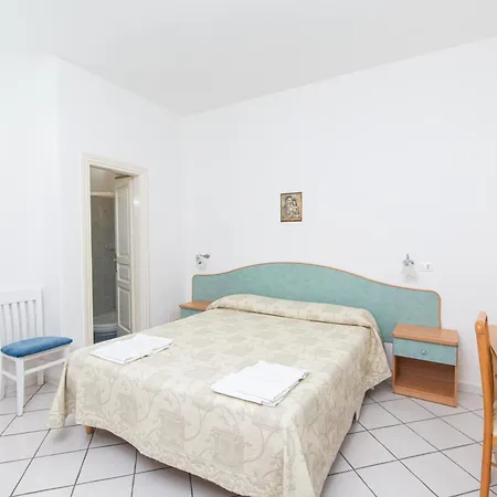 Aparthotel Tina